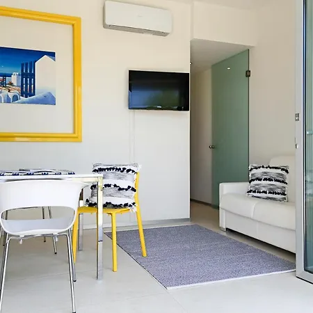 Exclusive Beachfront Baia Verde *