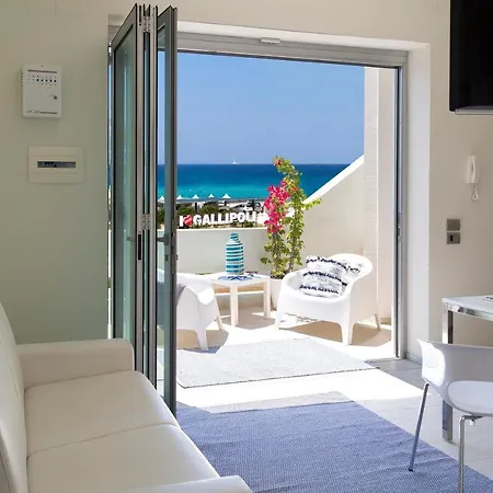 Exclusive Beachfront Baia Verde Holiday home